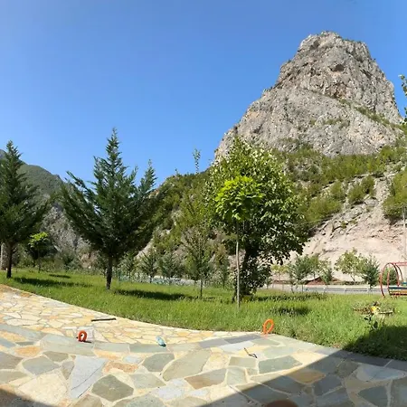 Bujtina Alpine Vanat *