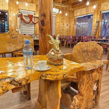 Bujtina Alpine Vanat Hotel *
