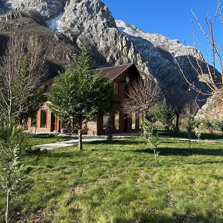 Bujtina Alpine Vanat *