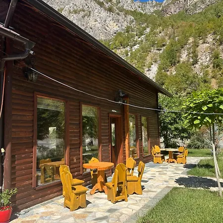 Hotel Bujtina Alpine Vanat